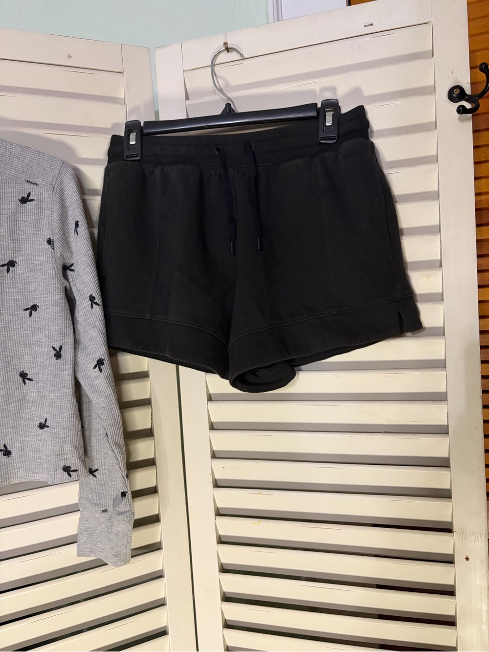 Two piece outfit including Playboy crop lounge top and DSG sweat shorts - Picture 3 of 3